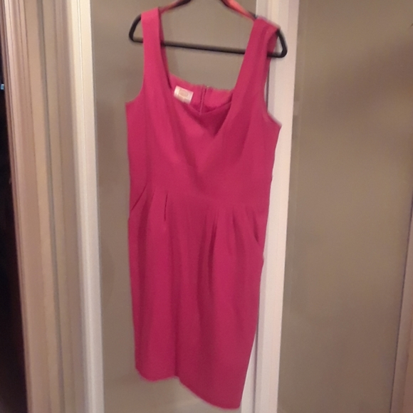 Dress - Picture 2 of 4